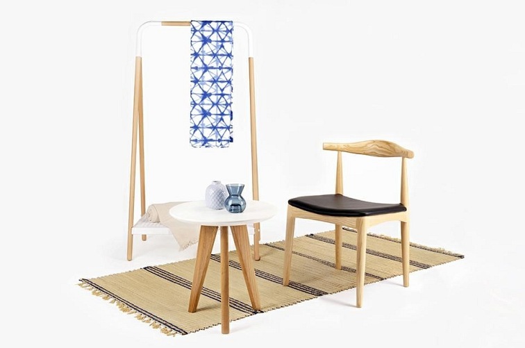 Krzesło ELBOW Naturalne Jesion/Ekoskóra Czarna