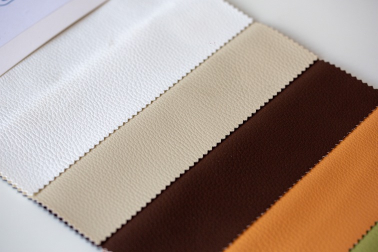 Fotel TM-1 Ekoskóra Kremowy EK-0